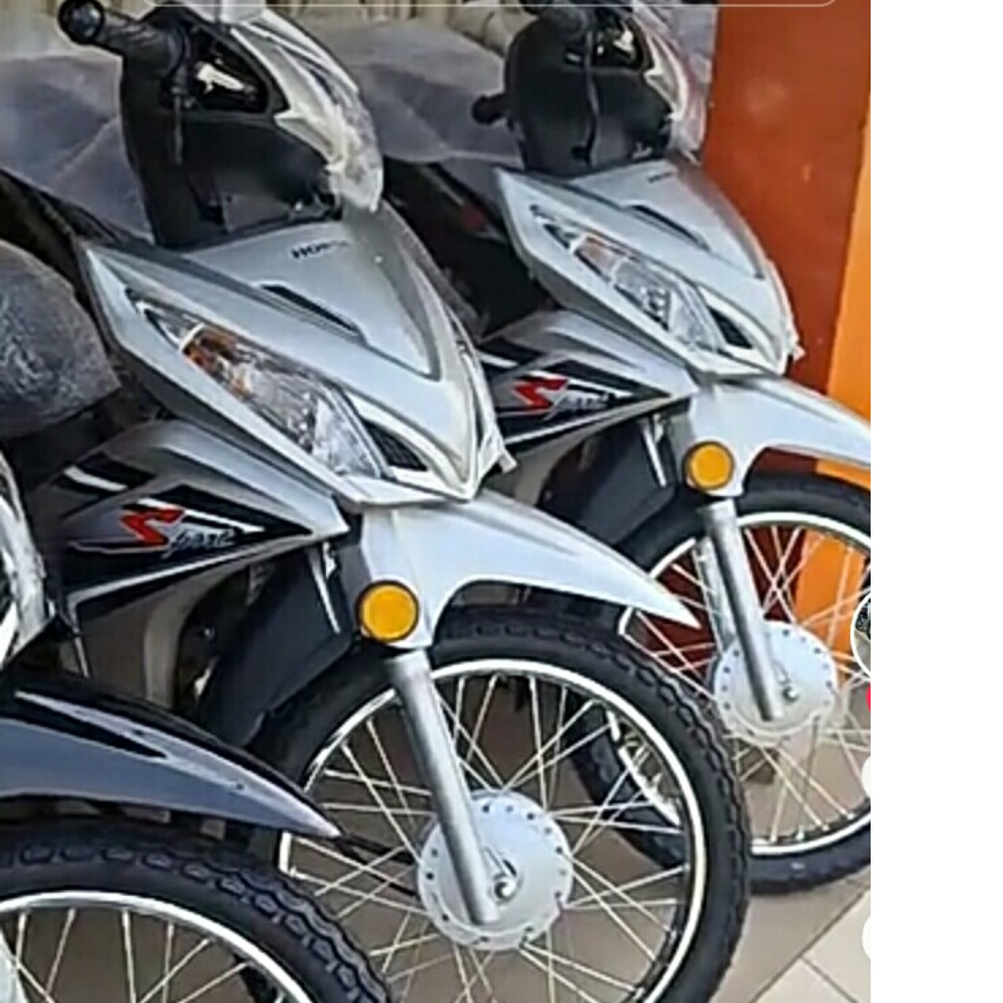 Motos
