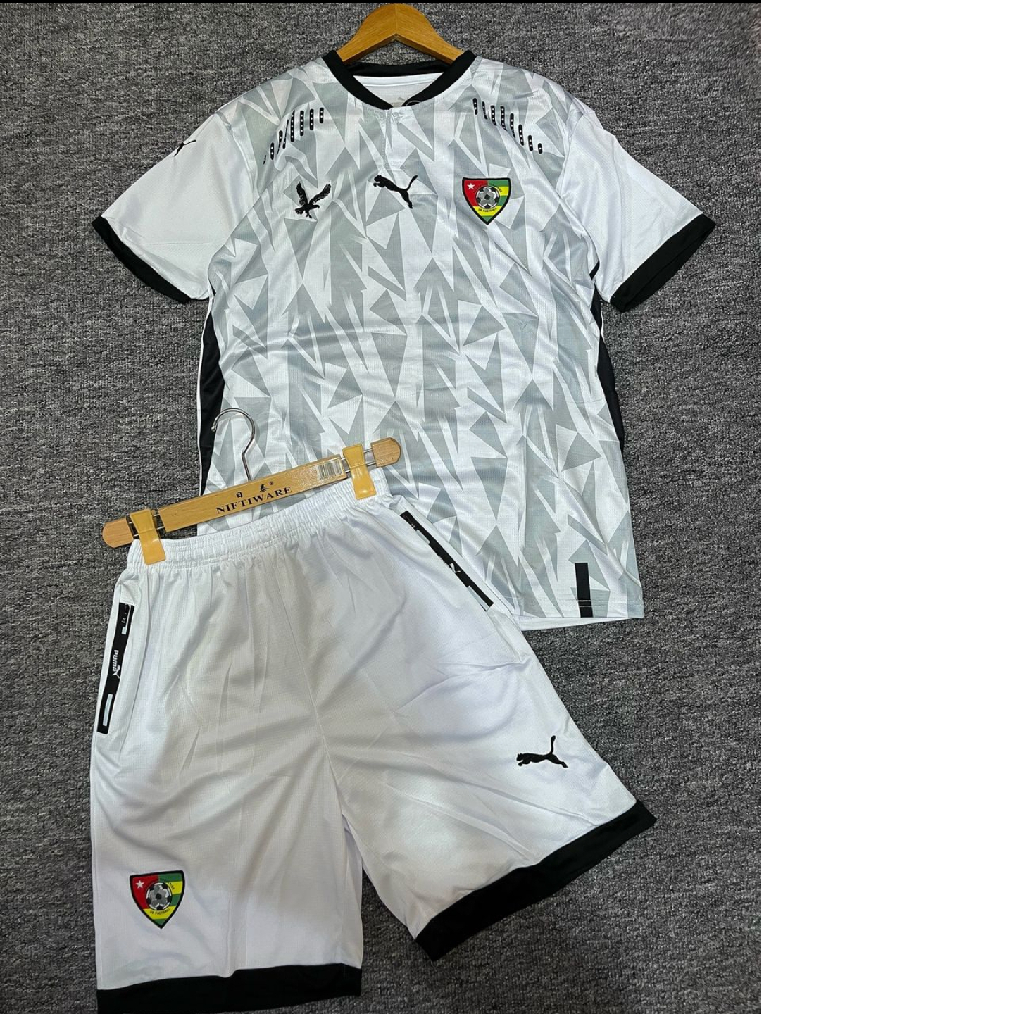 Maillot des éperviers du Togo 