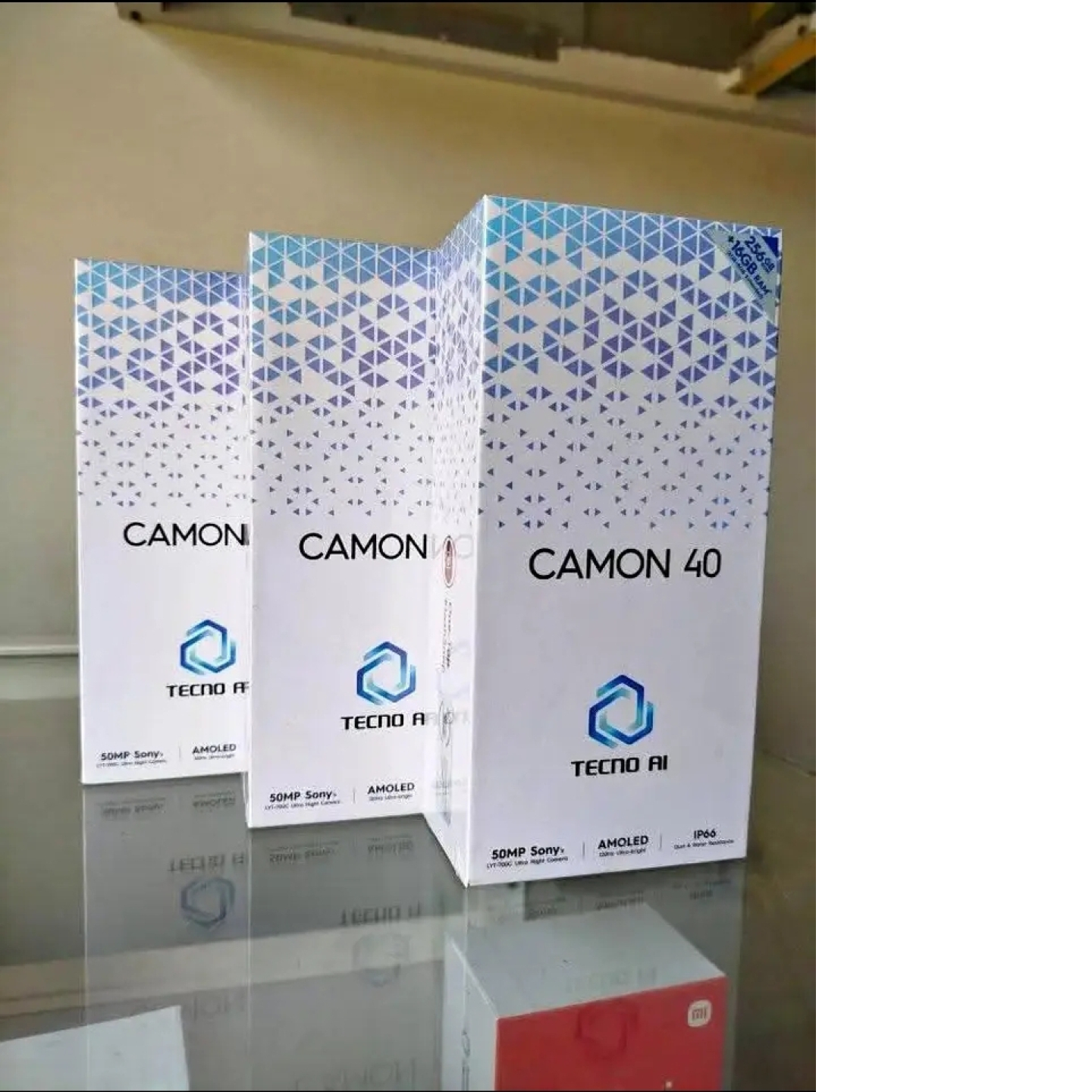 TECNO Camon 40