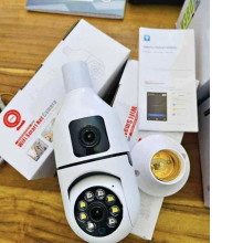 Caméra Ampoule rotative 360° de type A7 à double lentille, à vision nocturne utilisant l'application V380pro : 12.000f.  * Ampoule camera WIFI panoramique double lentille à 360° d’angle de couverture. * Format vidéo au standard H.265X. * Conversation