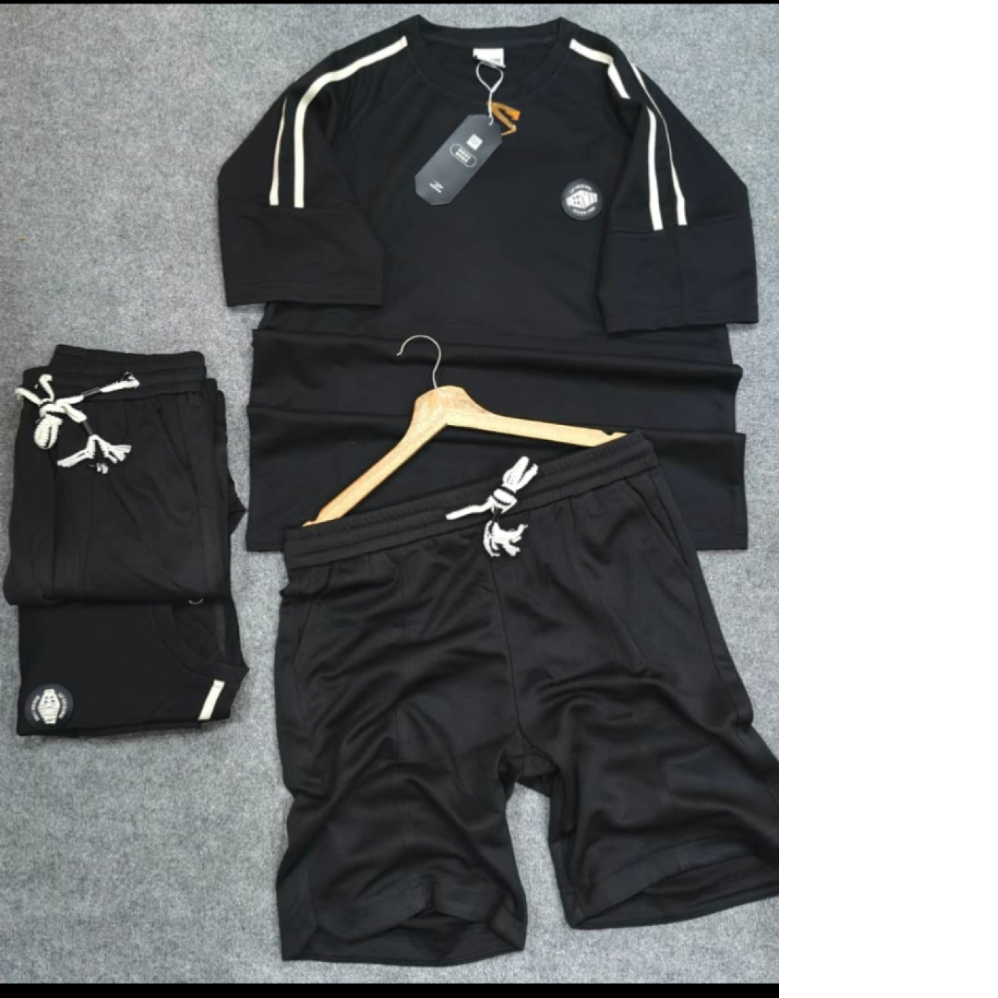 Vêtements pour hommes et femmes 