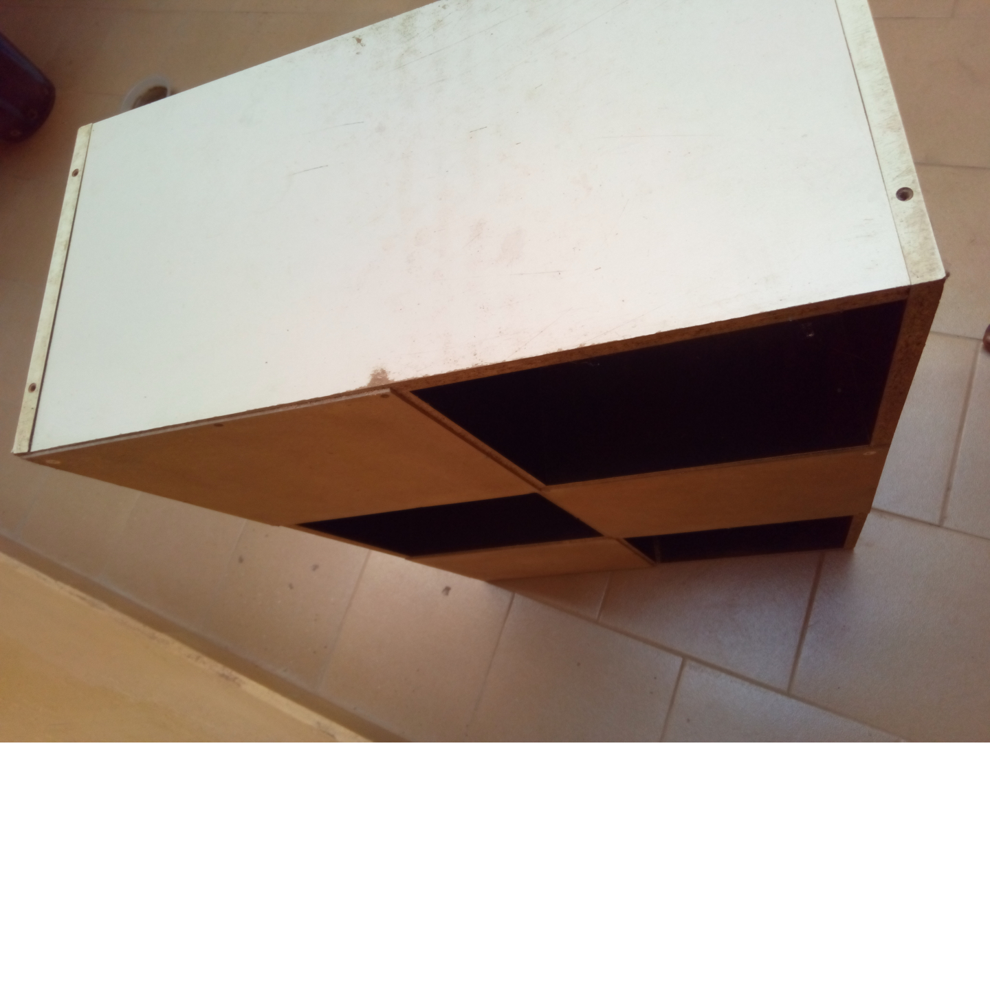 Meuble Rangement 6 compartiments noir et blanc 