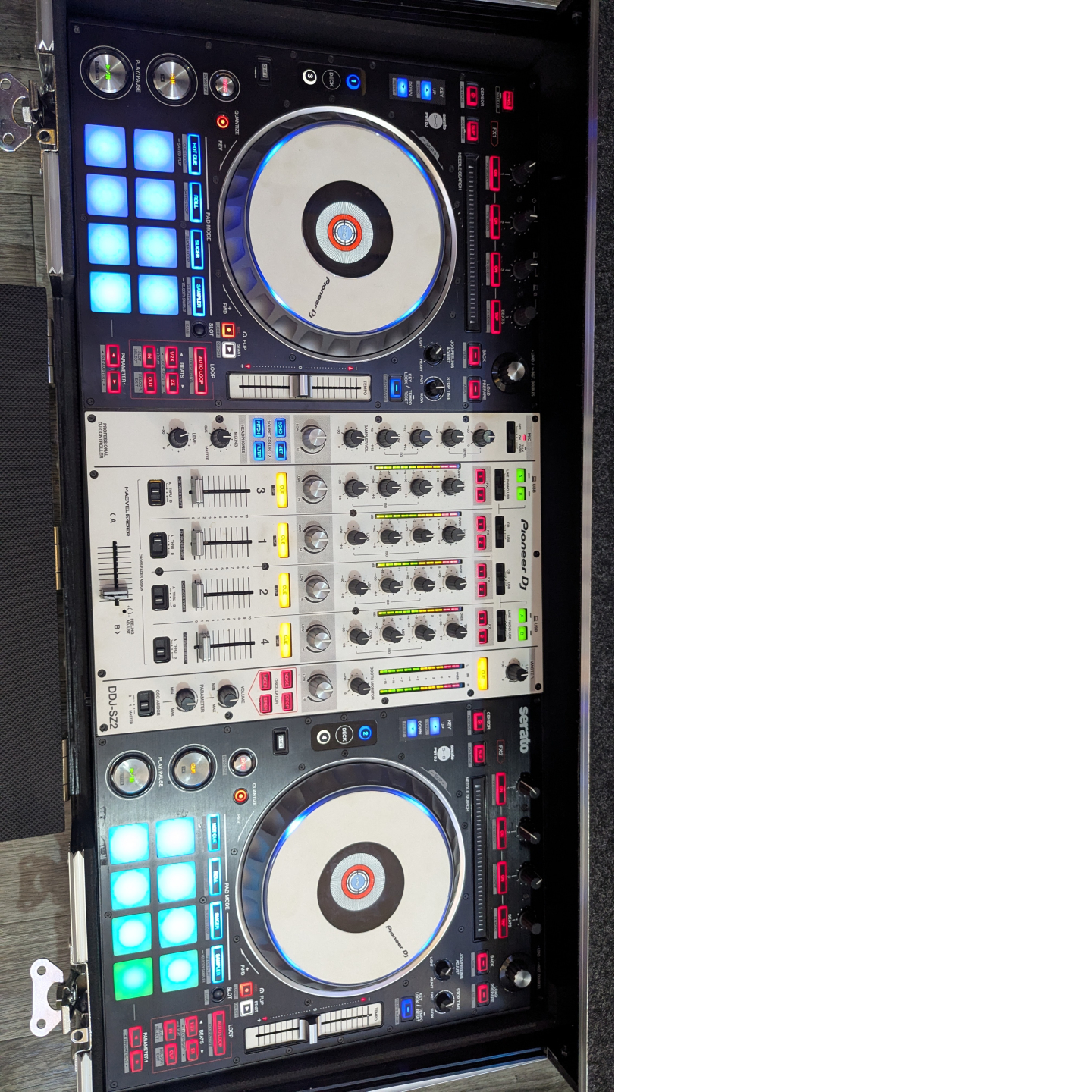 Contrôleur DJ PIONEER DDJ-SZ2 